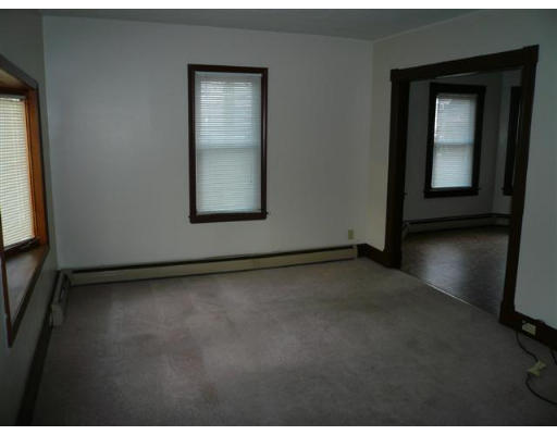 23 Dell Place Springfield, MA 01118 - Photo 2 of 5 Gallery Image 2