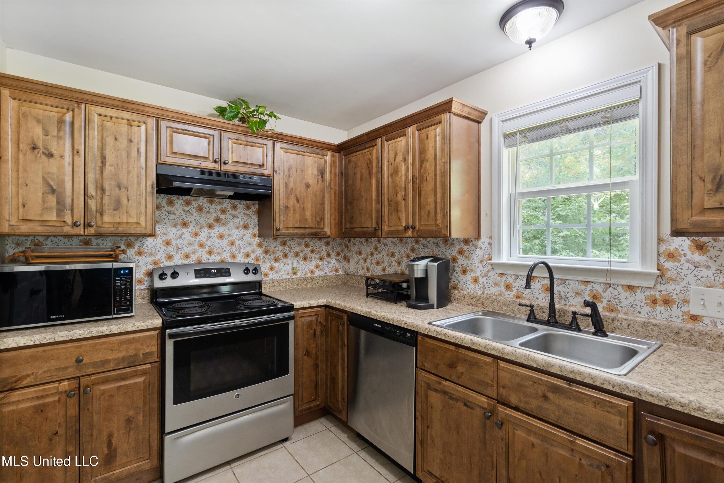135 Kathleen Road Byhalia, MS 38611 - Photo 15 of 34 15-DSC2494