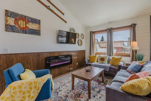 $1,450,000 | 157 South 6th Street, Pagosa Springs, CO 81147