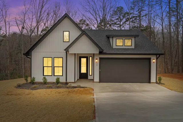 $299,899 | 196 Seminole Trail, Cowpens, SC 29330