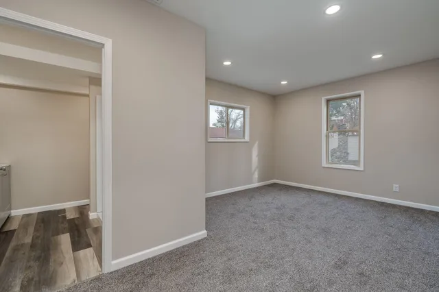 $299,900 | 212 North Murphy Street, Lake Crystal, MN 56055