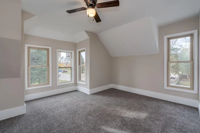 $299,900 | 212 North Murphy Street, Lake Crystal, MN 56055