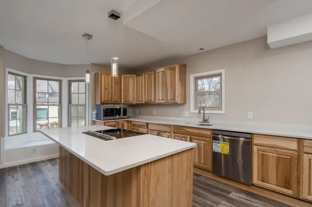 $299,900 | 212 North Murphy Street, Lake Crystal, MN 56055