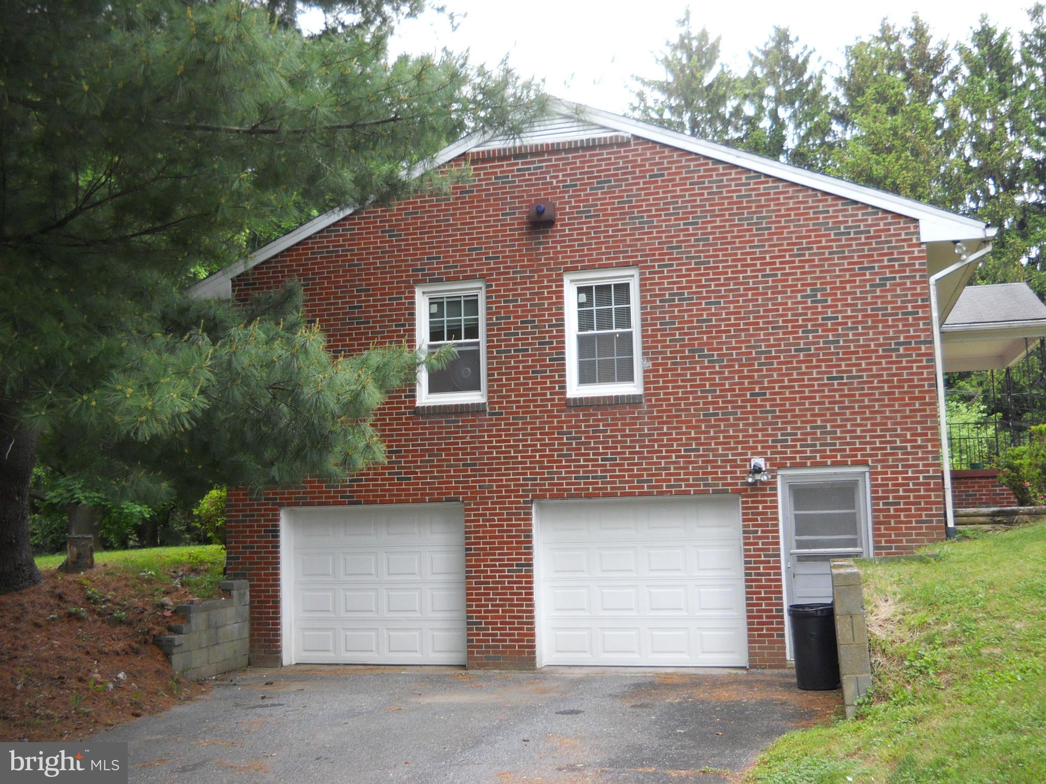 10018 German Road Ellicott City, MD 21042 - Photo 3 of 30 2 car garage