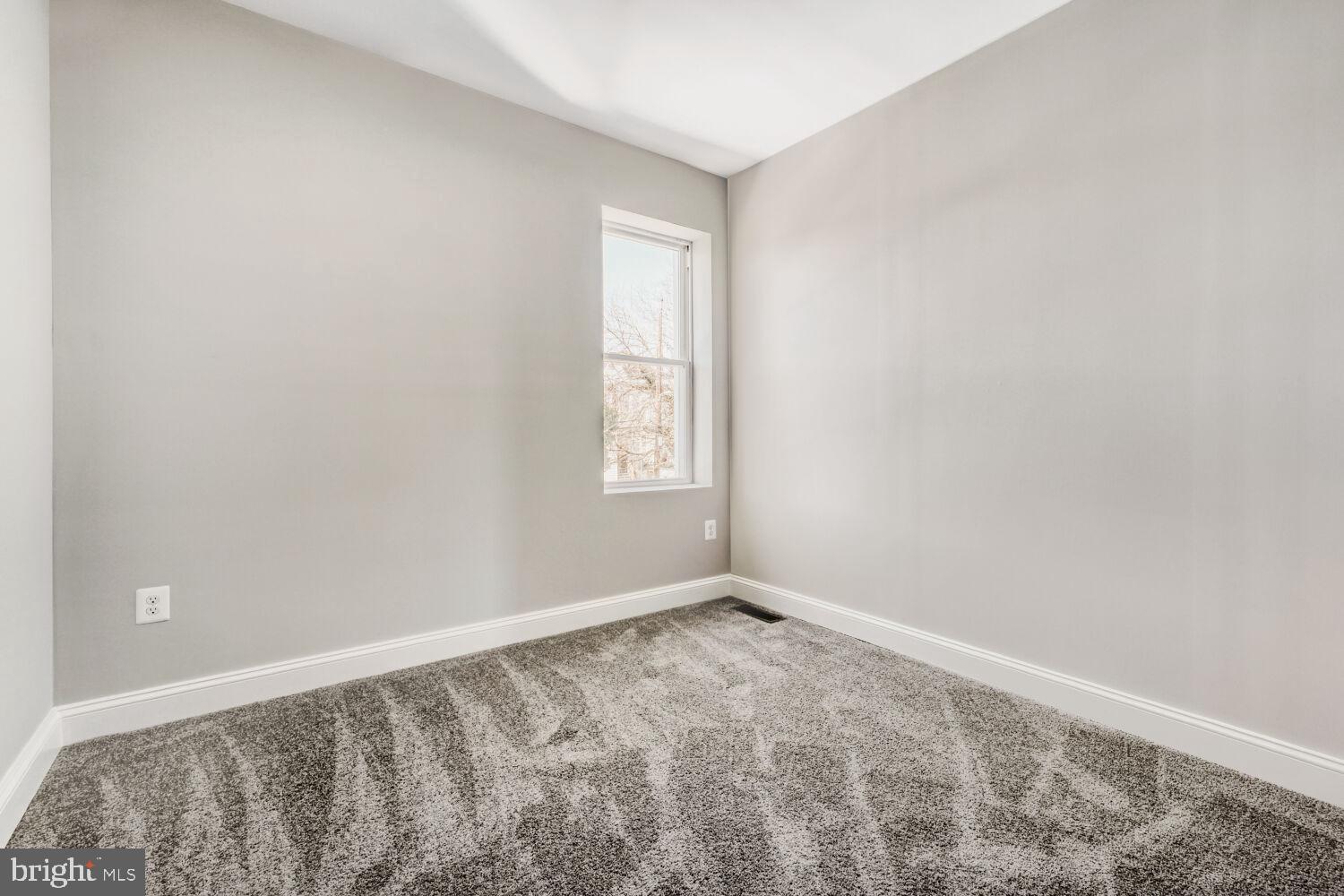 406 Lyndhurst Street Baltimore, MD 21229 - Photo 14 of 22