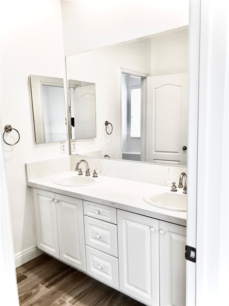 24 Tesoro Newport Coast, CA 92657 - Photo 15 of 20 a bathroom with a sink and a mirror