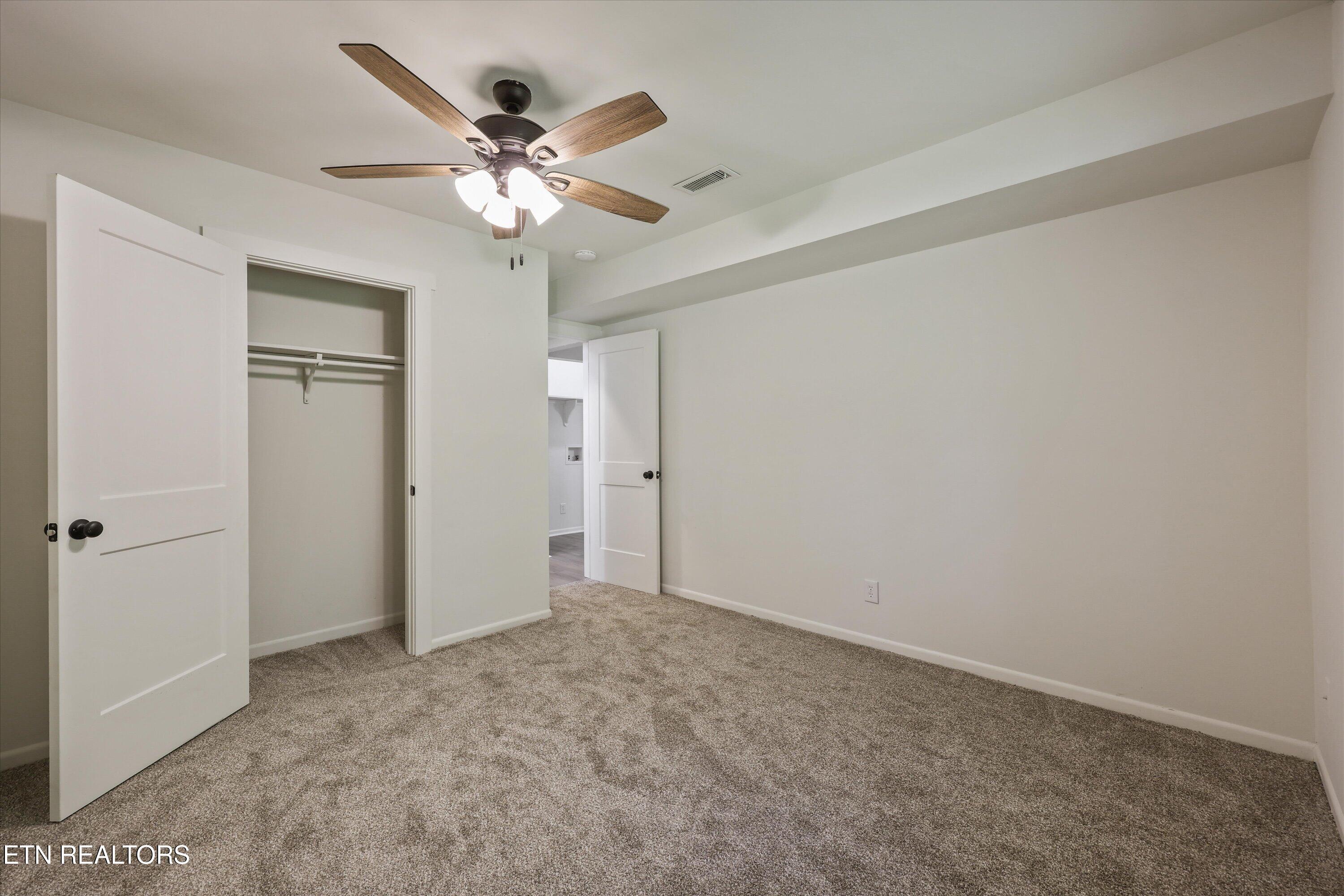 725 Hidden Valley Road Knoxville, TN 37923 - Photo 21 of 34 21-725 Hidden Valley Rd04