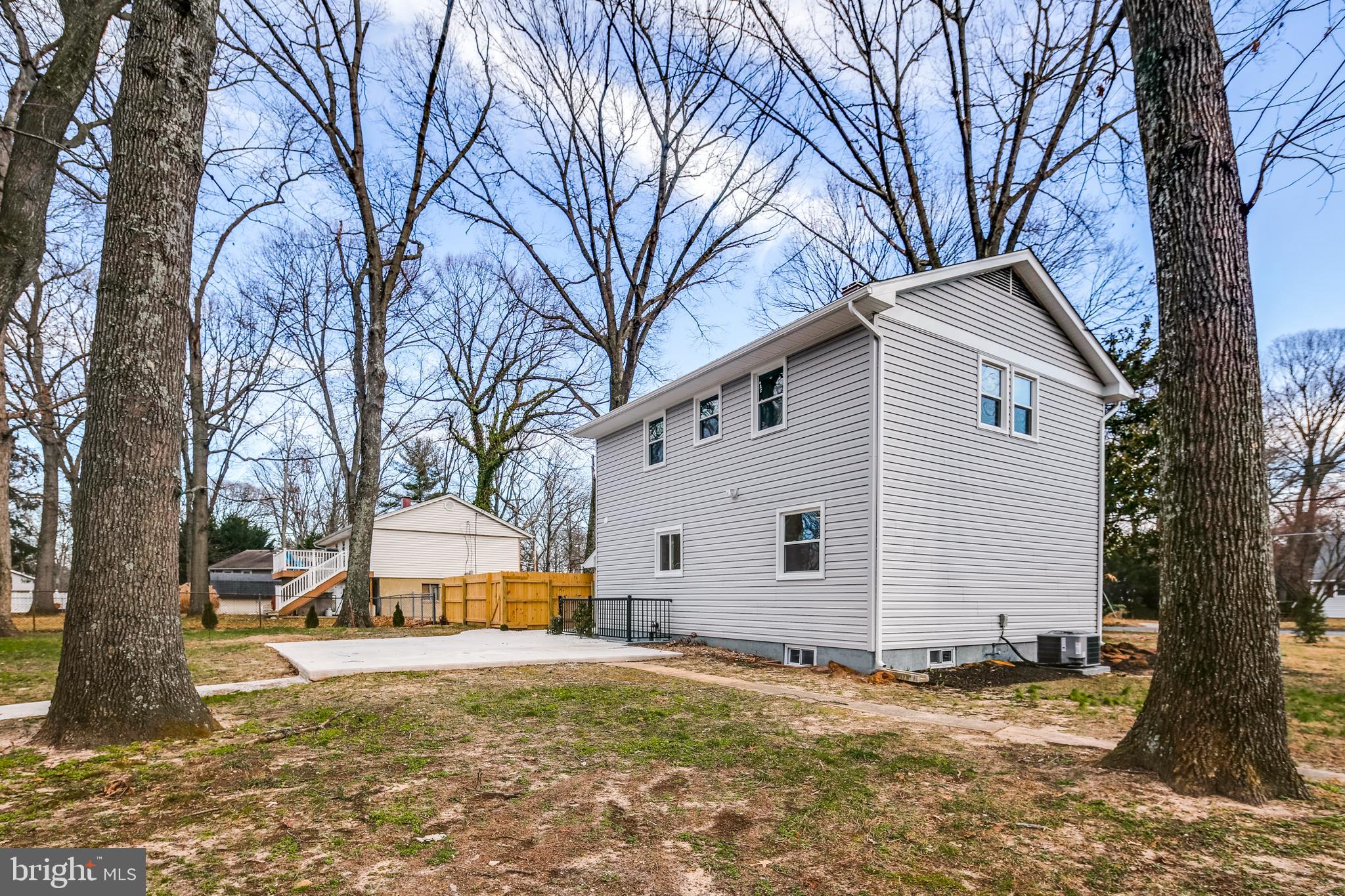 252 Magothy Bridge Road Pasadena, MD 21122 - Photo 4 of 32