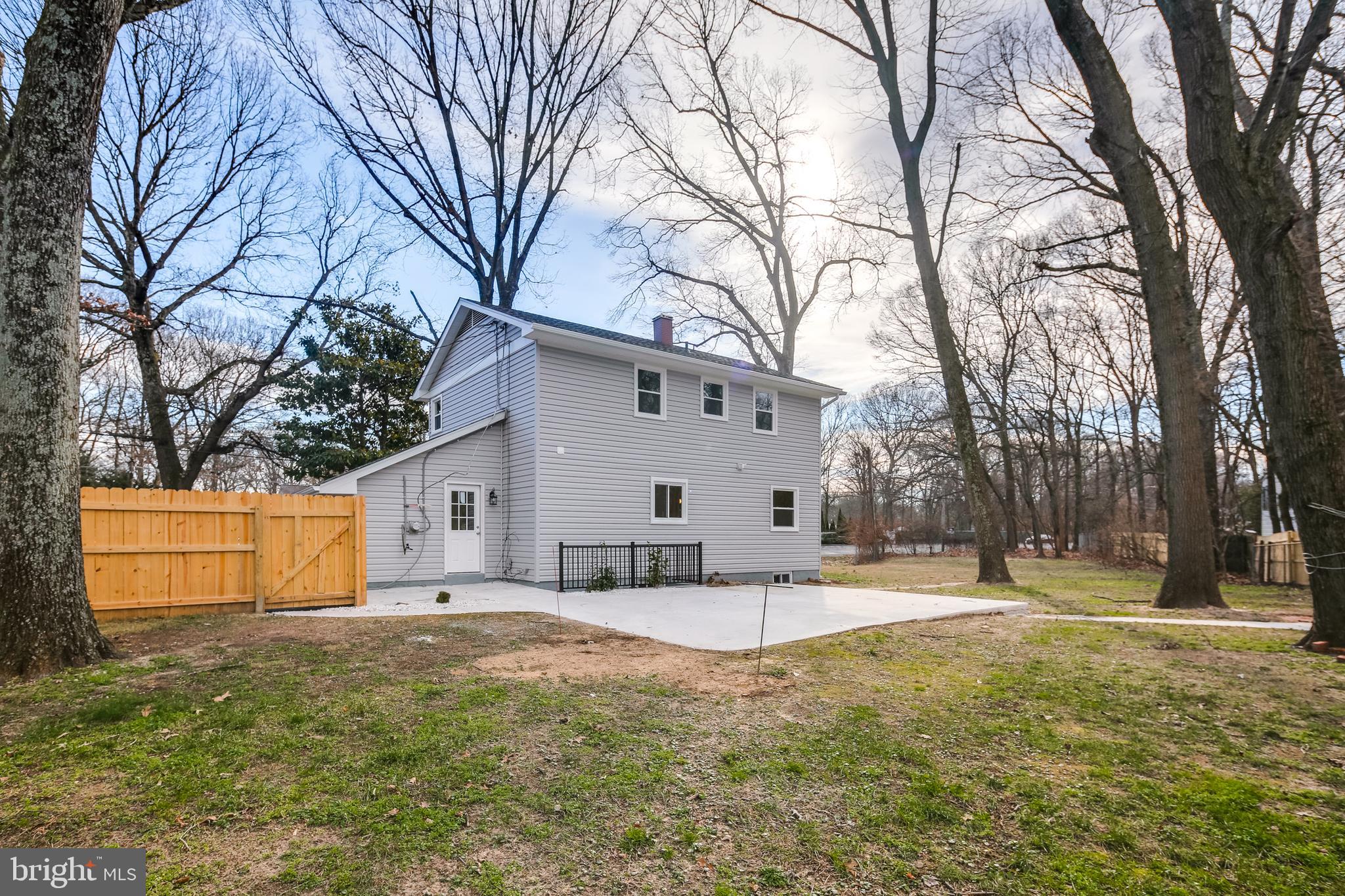 252 Magothy Bridge Road Pasadena, MD 21122 - Photo 6 of 32