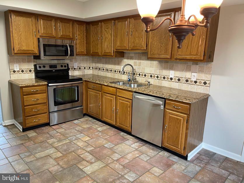 401 Stanford Road Fairless Hills, PA 19030 - Photo 14 of 26 Gallery Image 14