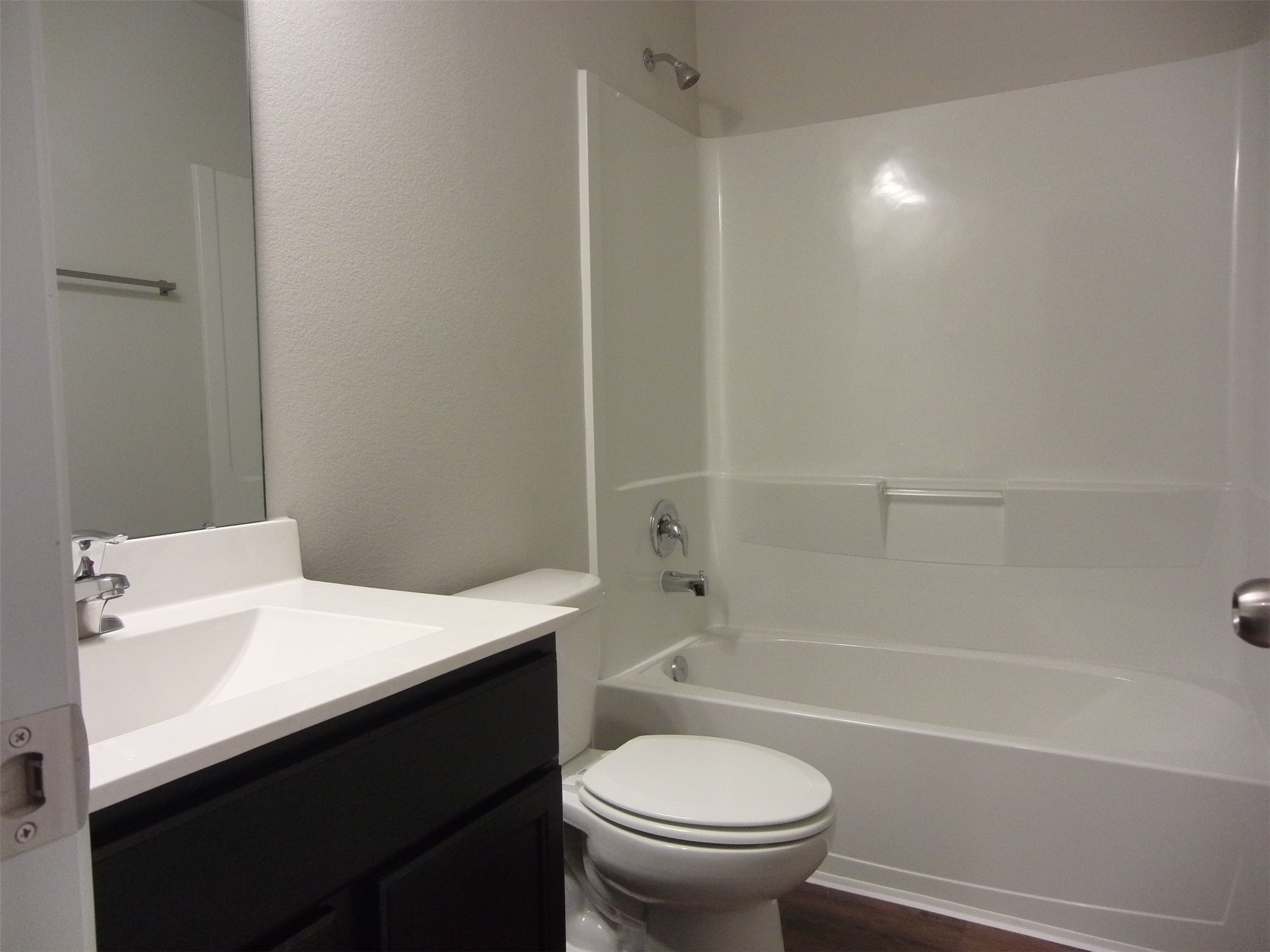 5522 Mesquite Oaks Trail Spring, TX 77389 - Photo 20 of 28 Secondary bathroom