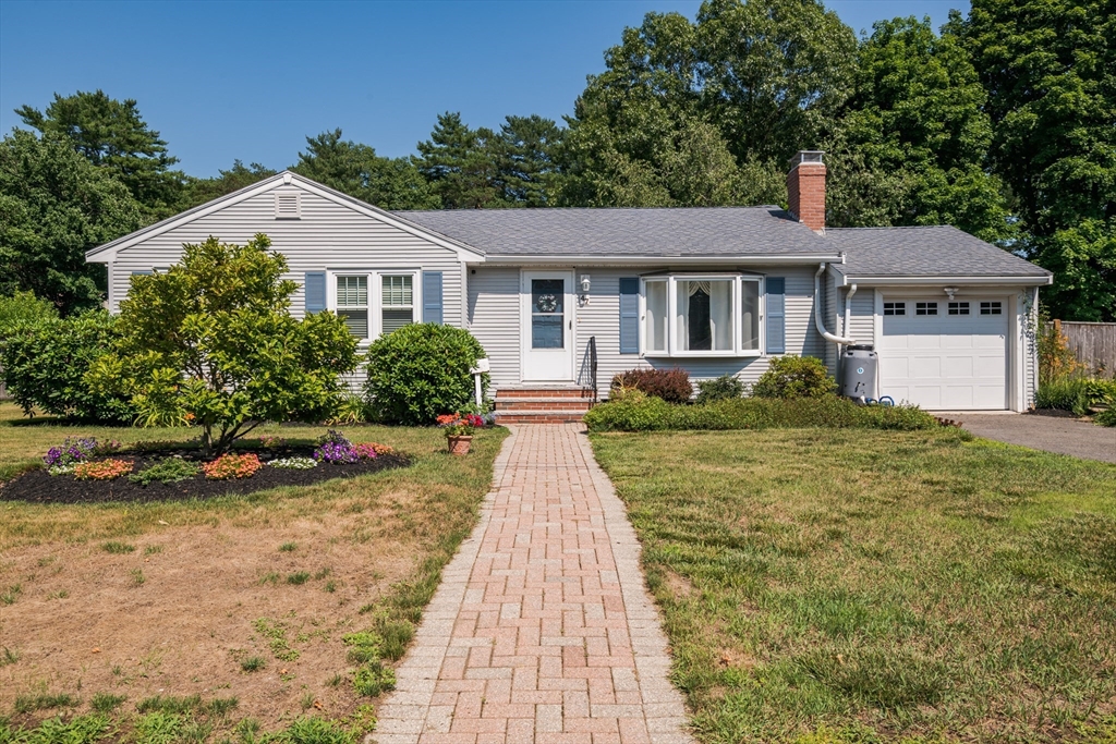 47 Sharon Road Hamilton, MA 01982 - Photo 2 of 42