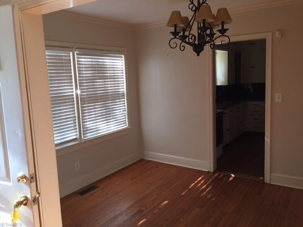 607 Forrest Street High Point, NC 27262 - Photo 4 of 15 Gallery Image 4