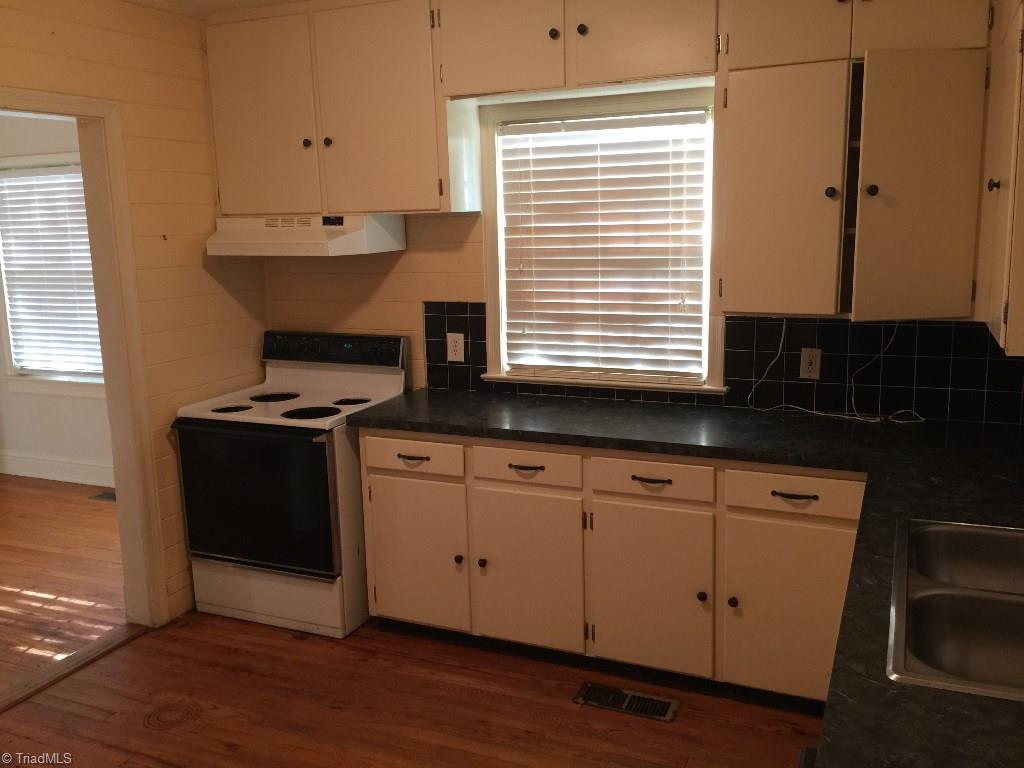 607 Forrest Street High Point, NC 27262 - Photo 5 of 15 Gallery Image 5