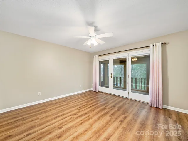 $350,000 | 502 Spanish Oak Lane, Hendersonville, NC 28791