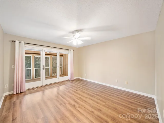 $350,000 | 502 Spanish Oak Lane, Hendersonville, NC 28791