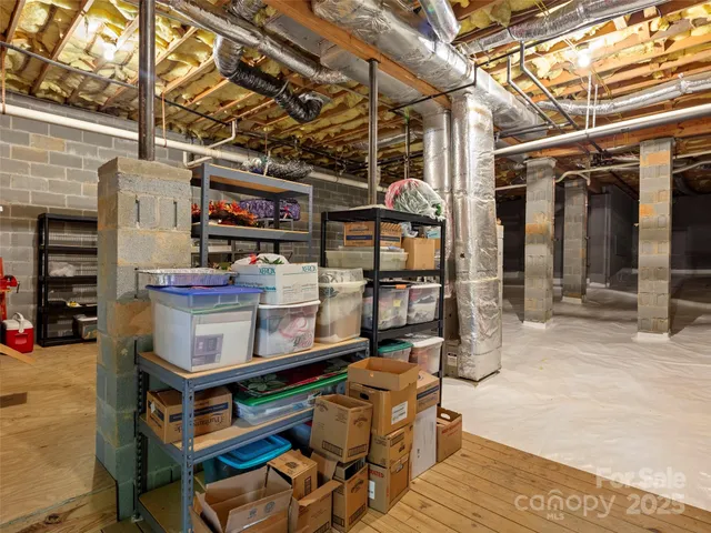 $350,000 | 502 Spanish Oak Lane, Hendersonville, NC 28791