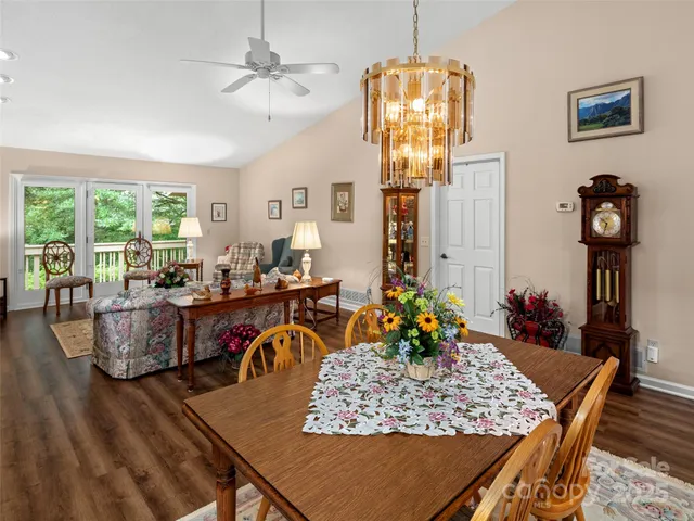 $350,000 | 502 Spanish Oak Lane, Hendersonville, NC 28791