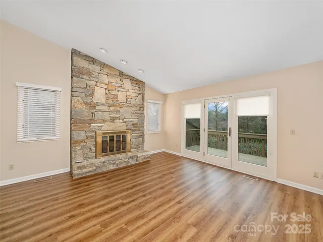 $350,000 | 502 Spanish Oak Lane, Hendersonville, NC 28791