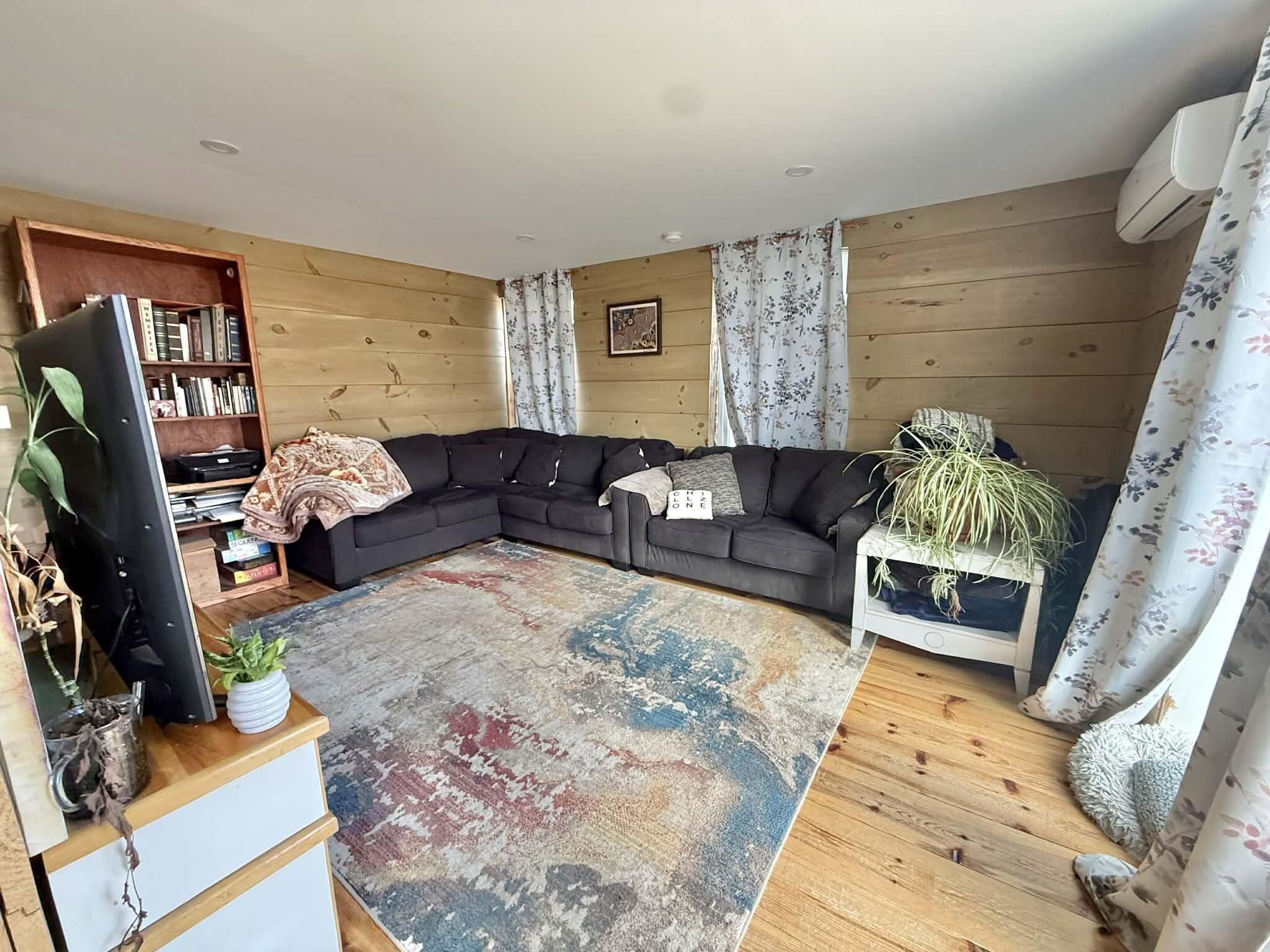 109 Shawmut Street Lewiston, ME 04240 - Photo 11 of 27 9e61e5e5-439e-4ff8-bbec-6052c920a507