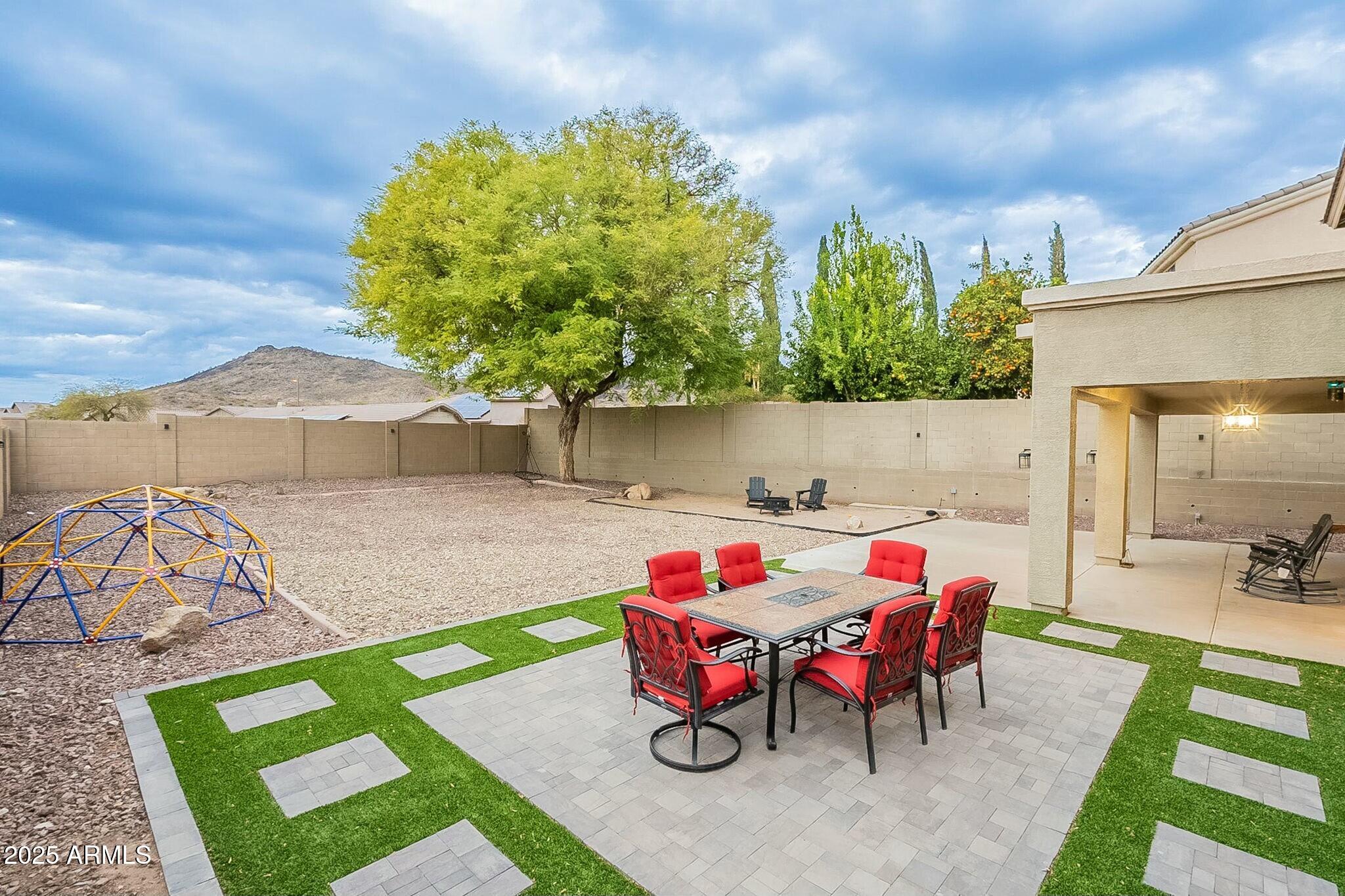 25622 North Singbush Loop Phoenix, AZ 85083 - Photo 5 of 31 tempImagerHISUx