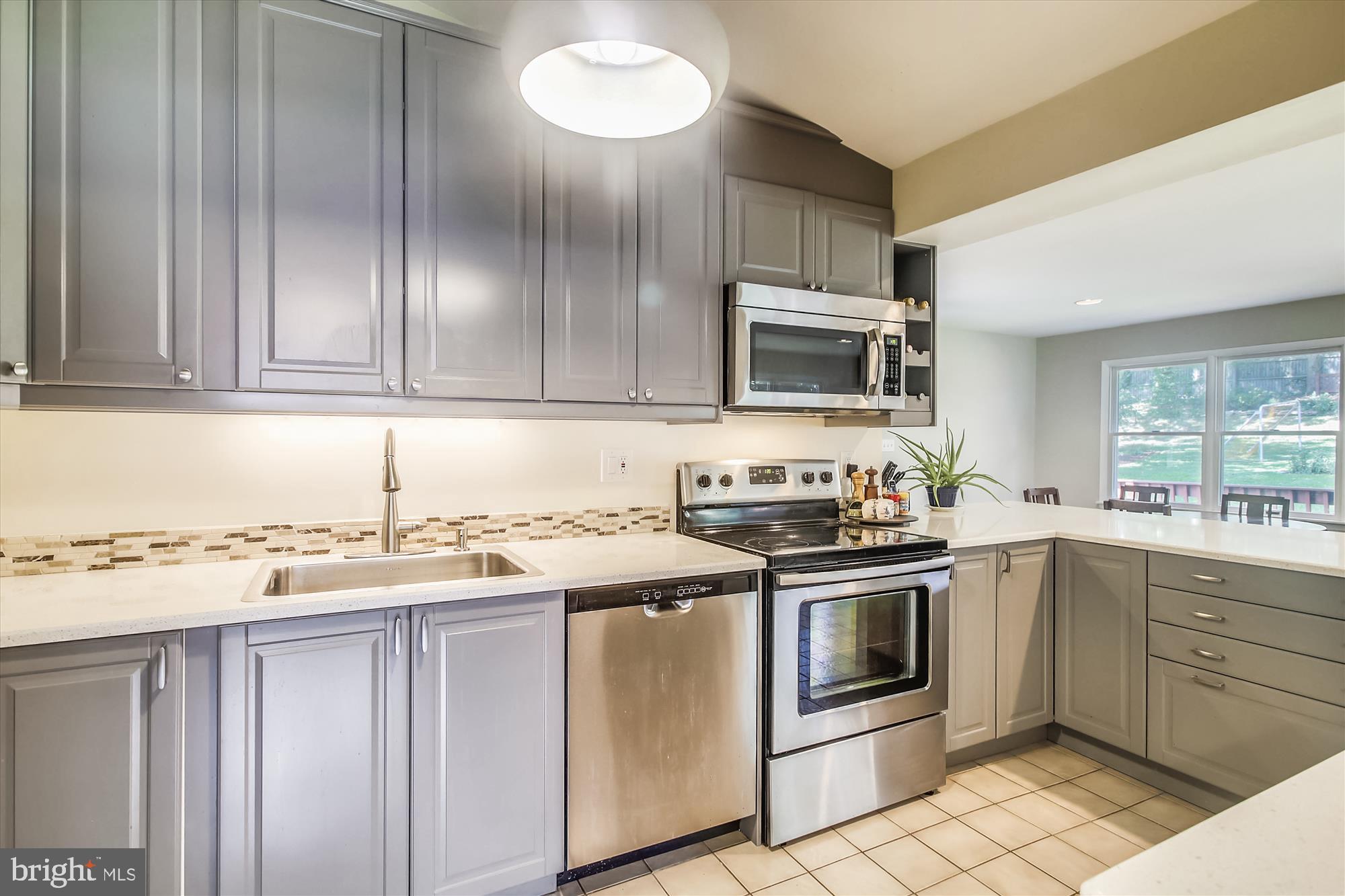 6712 Maxalea Road Baltimore, MD 21239 - Photo 11 of 36 Kitchen