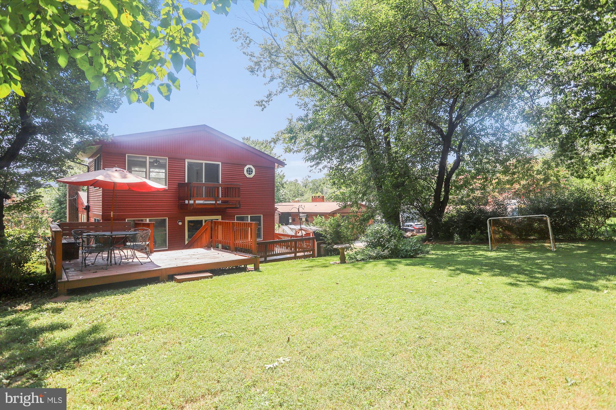 6712 Maxalea Road Baltimore, MD 21239 - Photo 28 of 36 Large back yard and Deck
