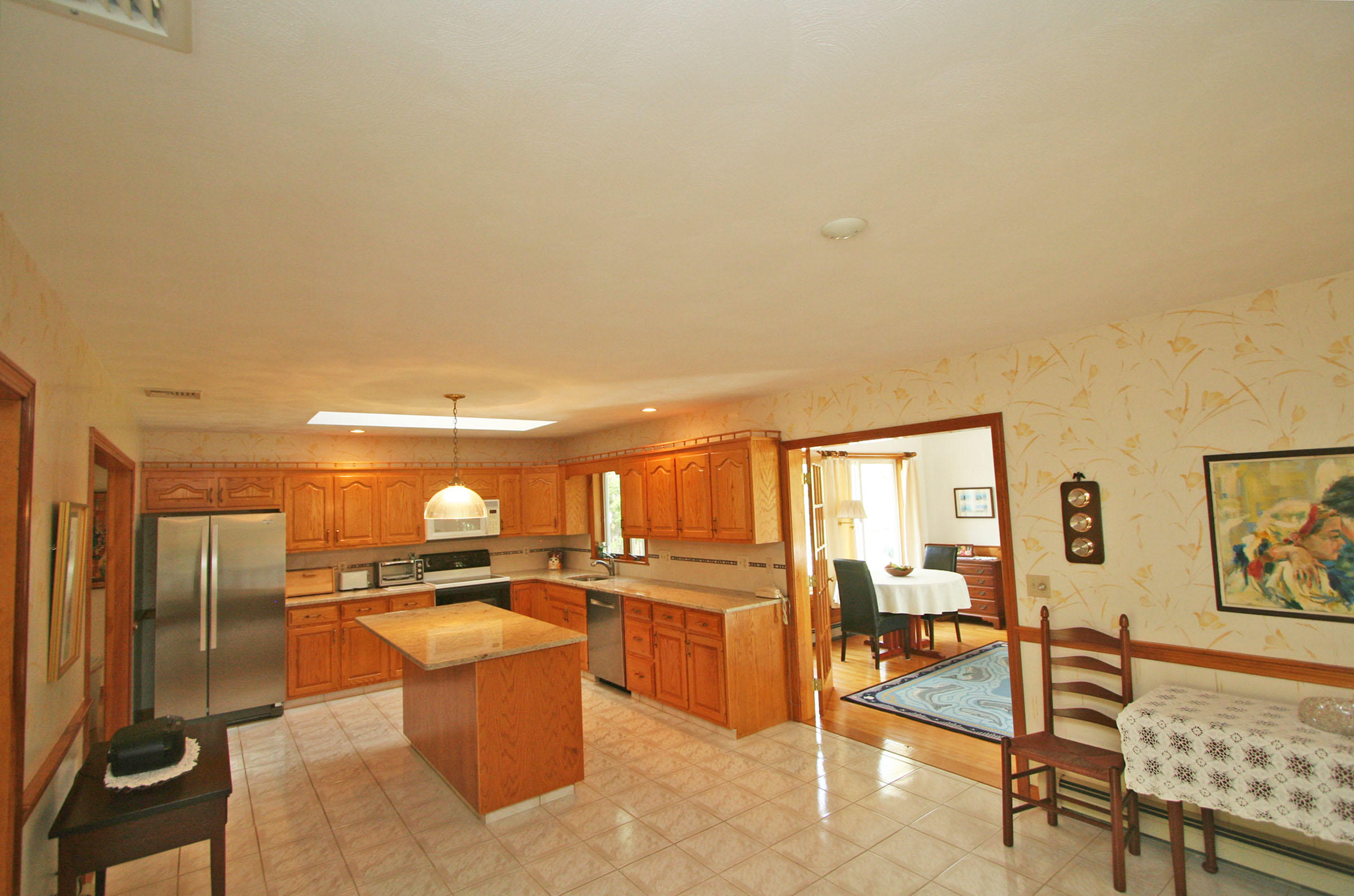 1387 Old Post Road Marstons Mills, MA 02648 - Photo 11 of 22