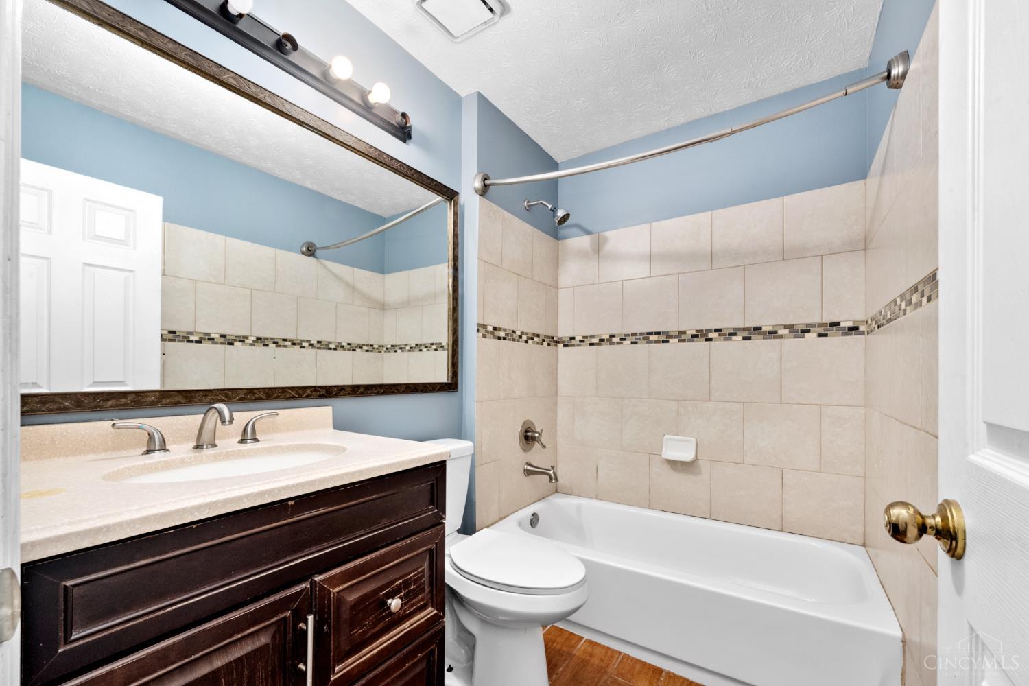 768 Regent Road Cincinnati, OH 45245 - Photo 20 of 33 Gallery Image 20