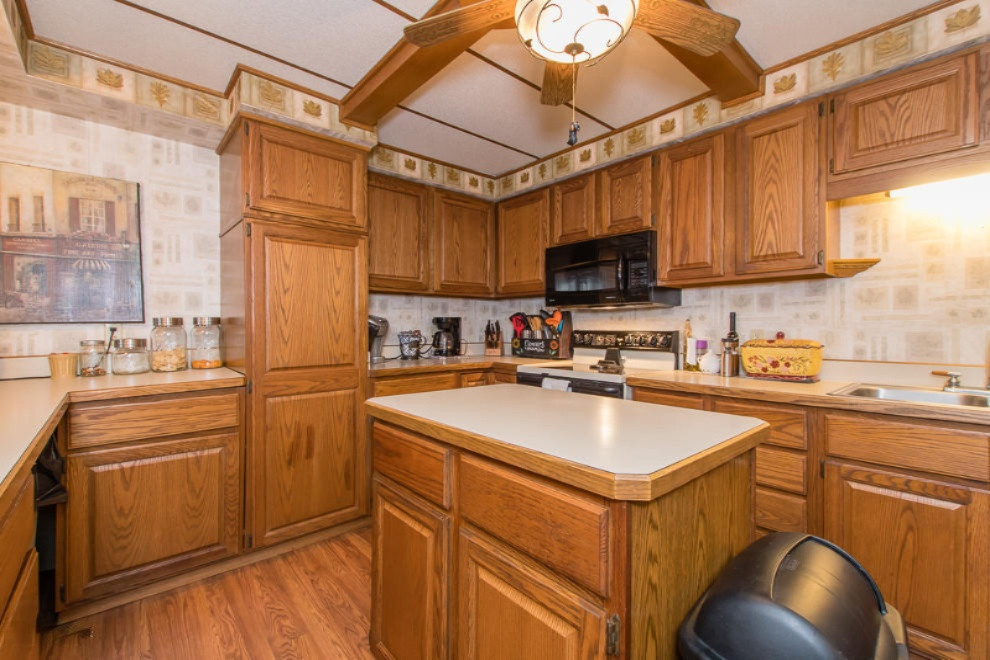 22520 Ackley Road Bellevue, MI 49021 - Photo 21 of 45 DSC_5966