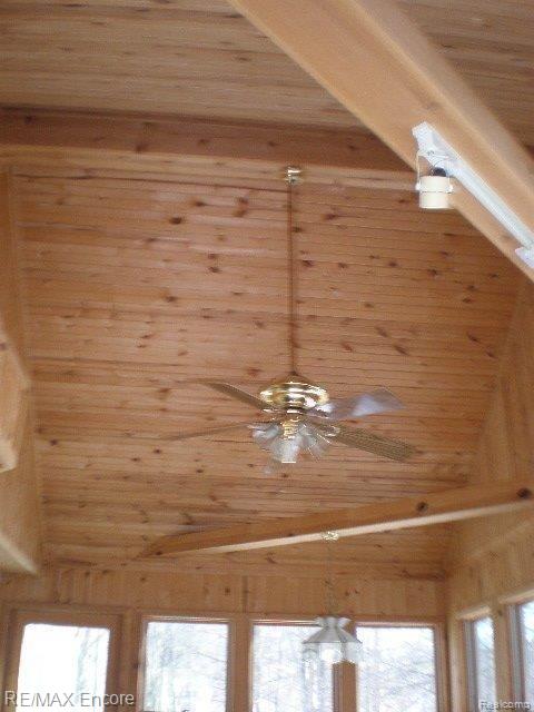 2747 Ray Road Oxford, MI 48370 - Photo 13 of 38 3 SEASON ROOM CATH CEILS