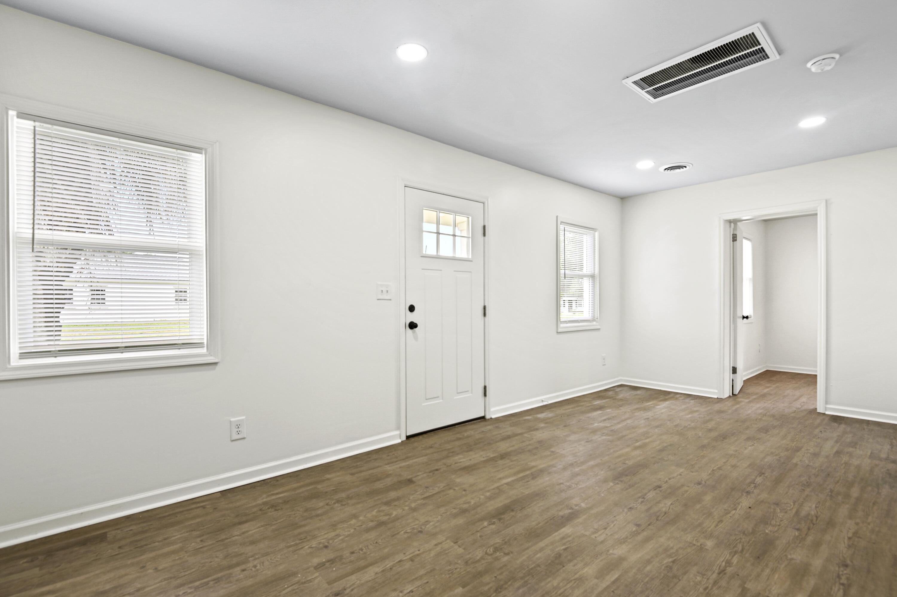 3011 Terry Drive, Unit A North Charleston, SC 29405 - Photo 4 of 14 _DSC1630