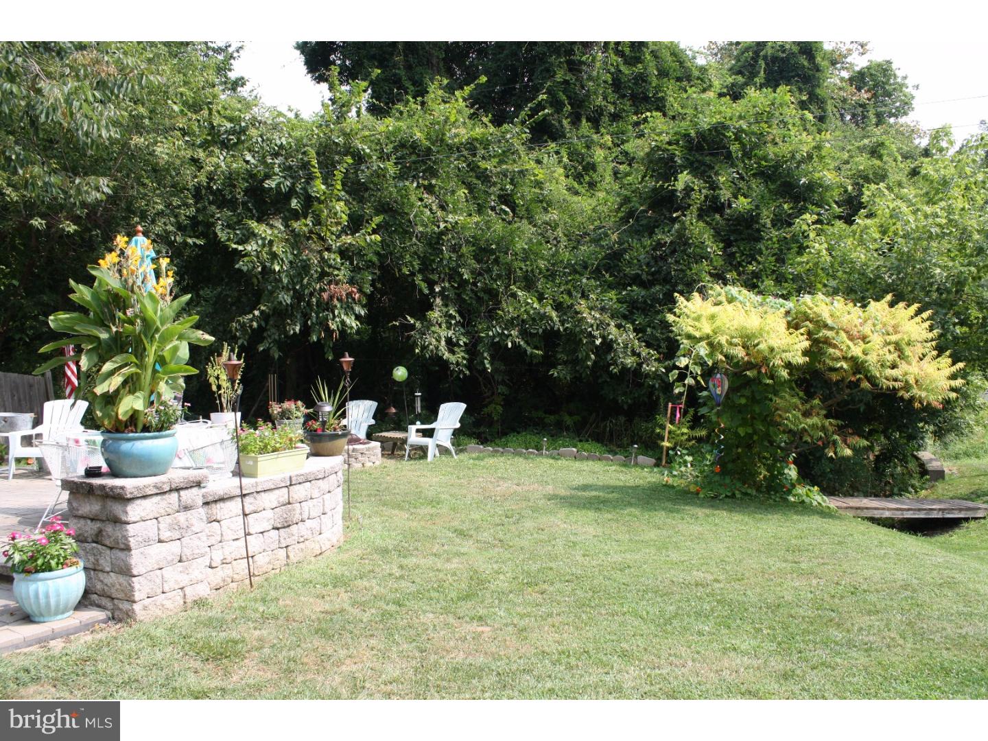 14 Sheridan Road Doylestown, PA 18901 - Photo 20 of 22 Side Yard