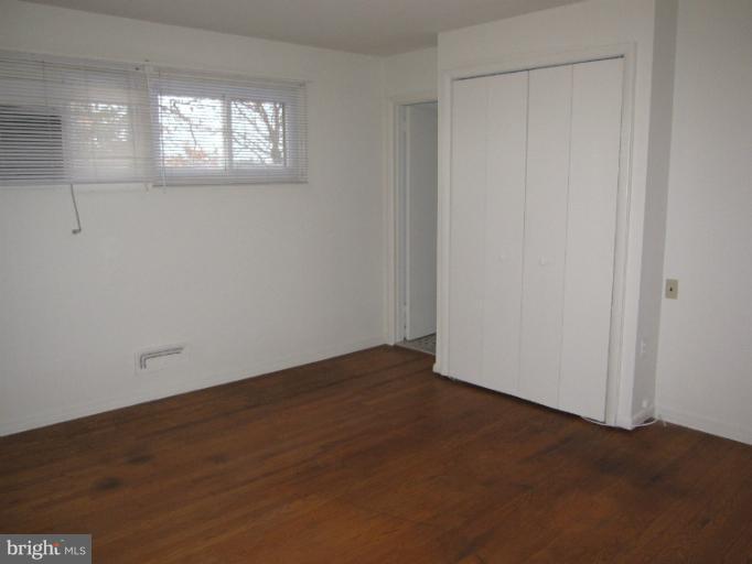118 Charmuth Road Lutherville-Timonium, MD 21093 - Photo 2 of 10 Bedroom (Master)