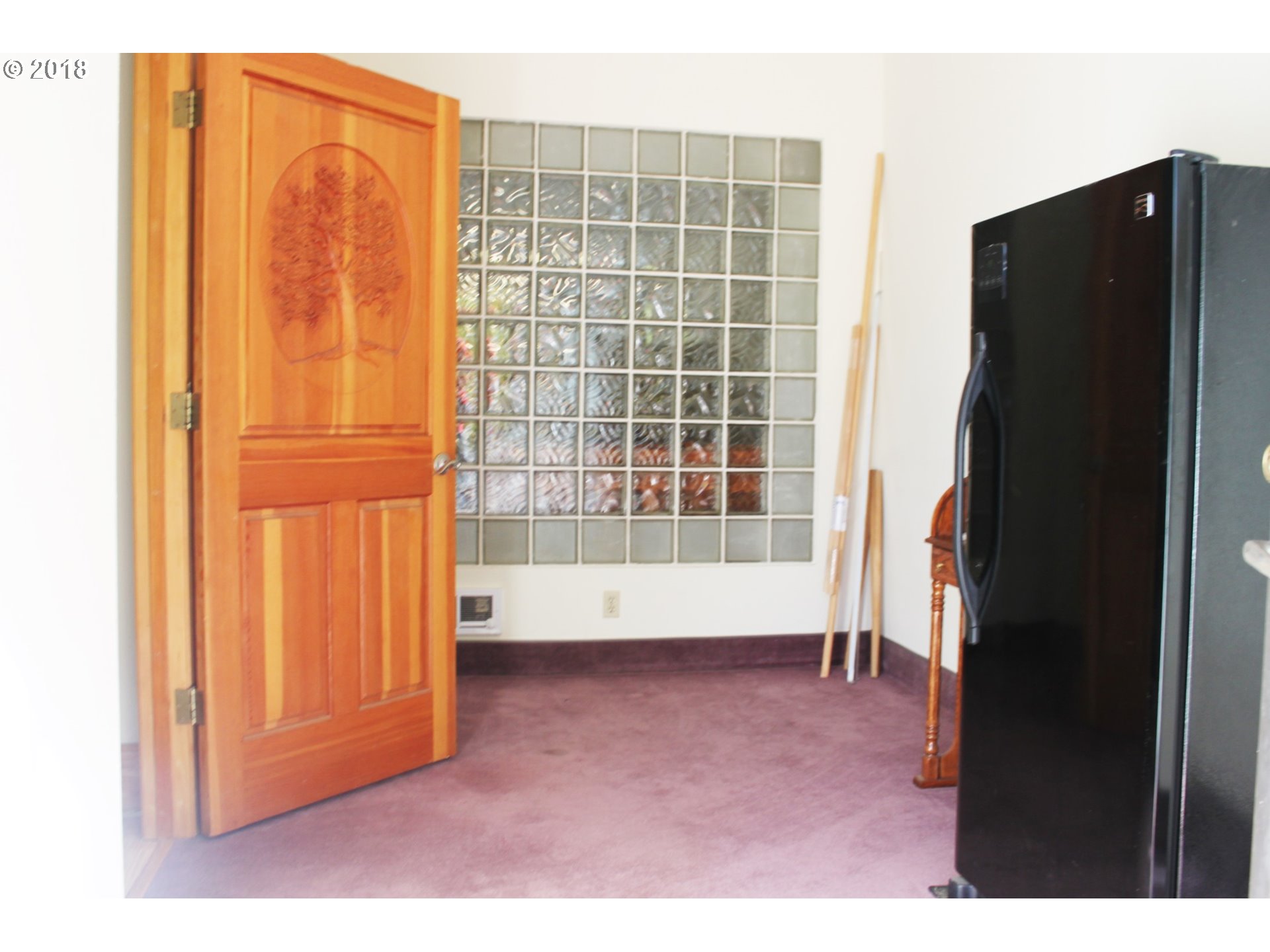 2365 4th Street Baker City, OR 97814 - Photo 9 of 16 a view of an empty room with a window