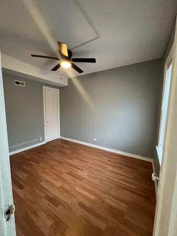 $1,400 | 7800 South Burnham Avenue, Unit 1W, Chicago, IL 60649