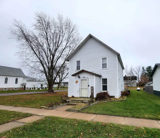 $169,000 | 210 East Main Street, Hustler, WI 54637