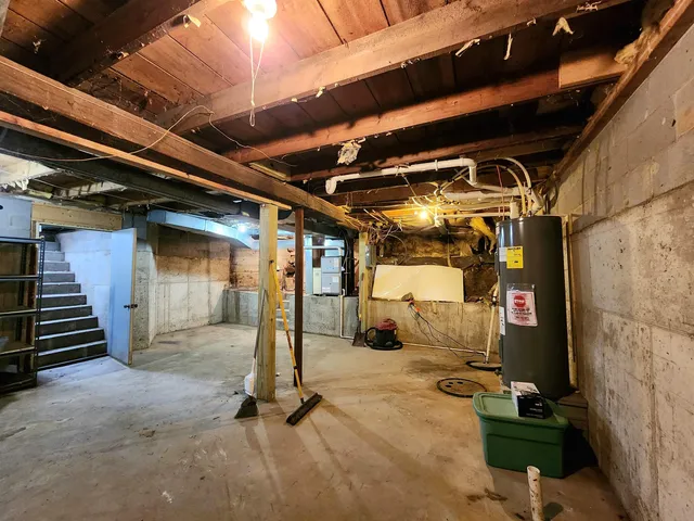 $169,000 | 210 East Main Street, Hustler, WI 54637