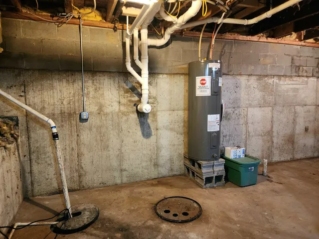 $169,000 | 210 East Main Street, Hustler, WI 54637