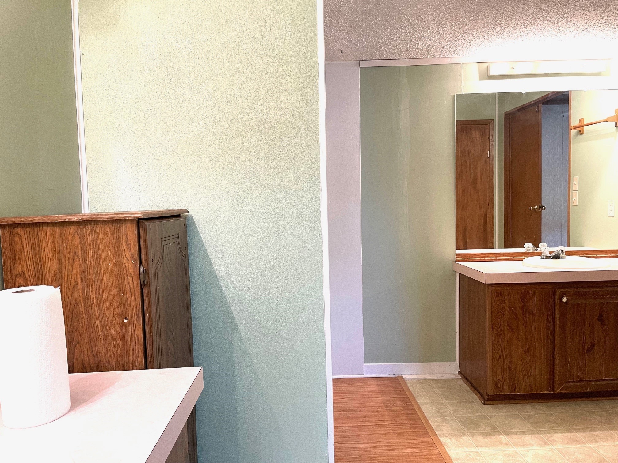 800 Archie Lane Belton, TX 76513 - Photo 24 of 32 The private PRIMARY BATH has His & Hers sink areas.