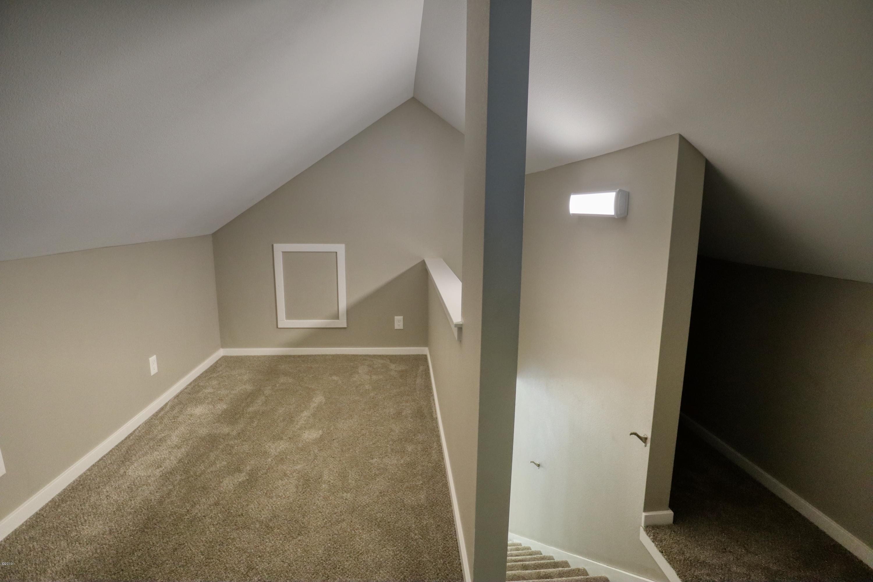 15 Yasek Loop Toledo, OR 97391 - Photo 14 of 23 Loft Area