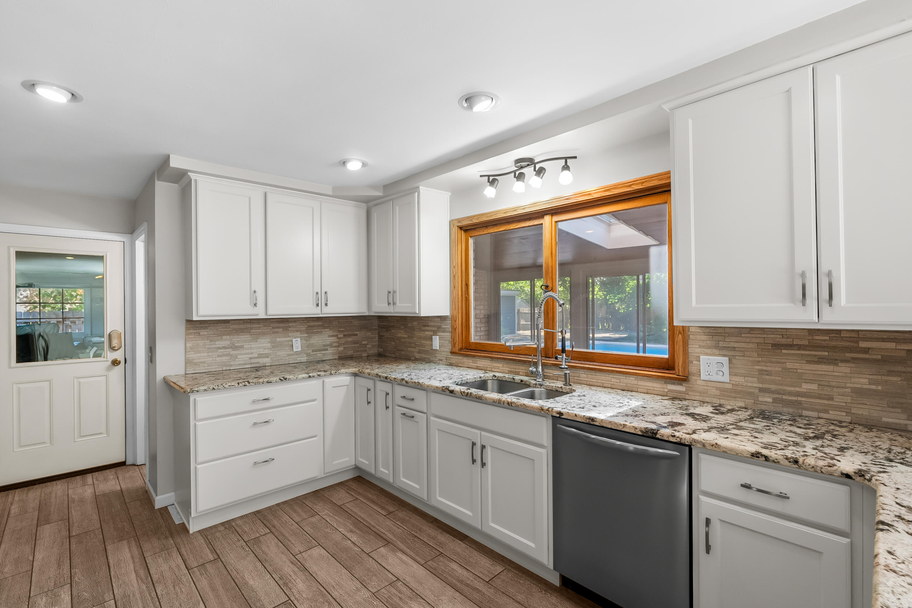 907 East Street Three Rivers, MI 49093 - Photo 11 of 31 East St 907 Three Rivers 49093-11