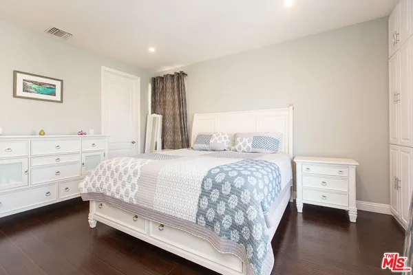 $974,999 | 7617 Lilly Way, North Hollywood, CA 91605