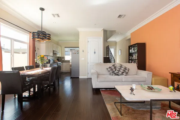 $974,999 | 7617 Lilly Way, North Hollywood, CA 91605