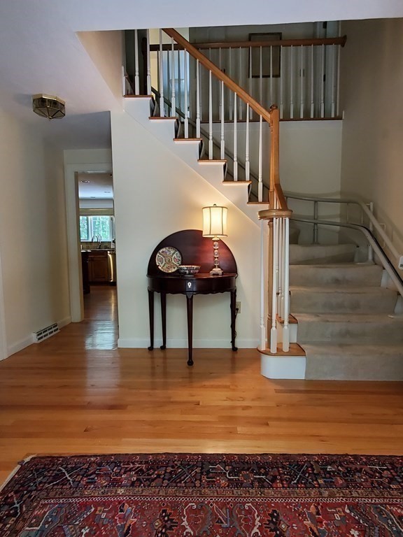 6 Stonehill Road Marlborough, MA 01752 - Photo 8 of 37 Gallery Image 8