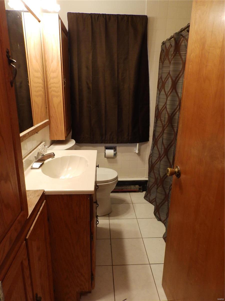 405 South Clarksville Road Pittsfield, IL 62363 - Photo 11 of 24 Gallery Image 11