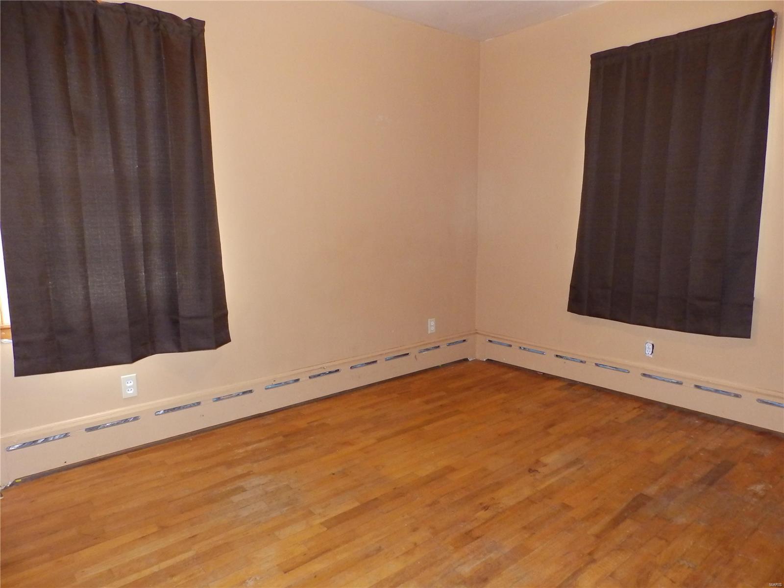 405 South Clarksville Road Pittsfield, IL 62363 - Photo 10 of 24 Gallery Image 10