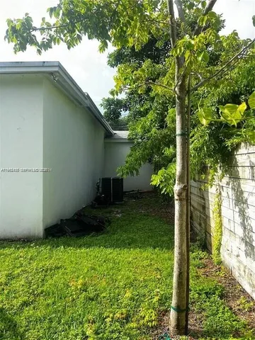$1,600,000 | 15 Northwest 52nd Street, Miami, FL 33127
