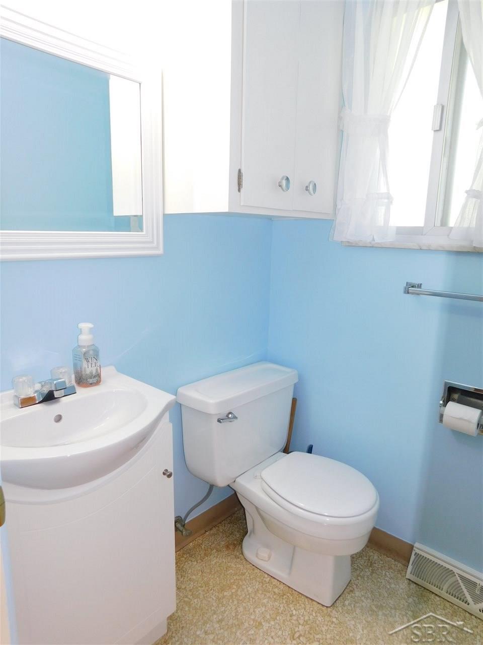 5894 Mackinaw Road Saginaw, MI 48604 - Photo 18 of 28 31325634-17.JPG