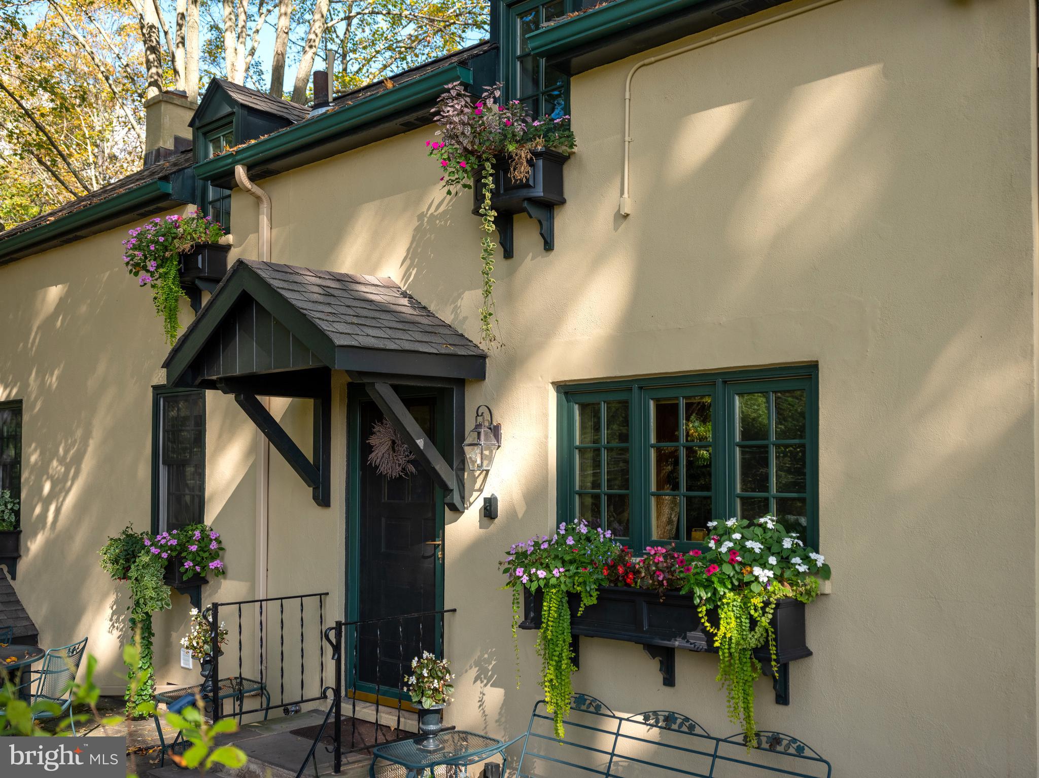 6524 Upper York Road New Hope, PA 18938 - Photo 36 of 40 Newer Custom Built Window Boxes